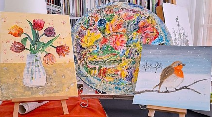 Workshop "Acrylmalen" Werke der Teilnehmerinnen